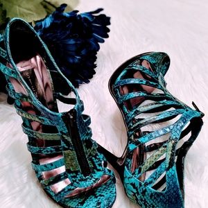 Steve Madden turquoise birdcage pumps